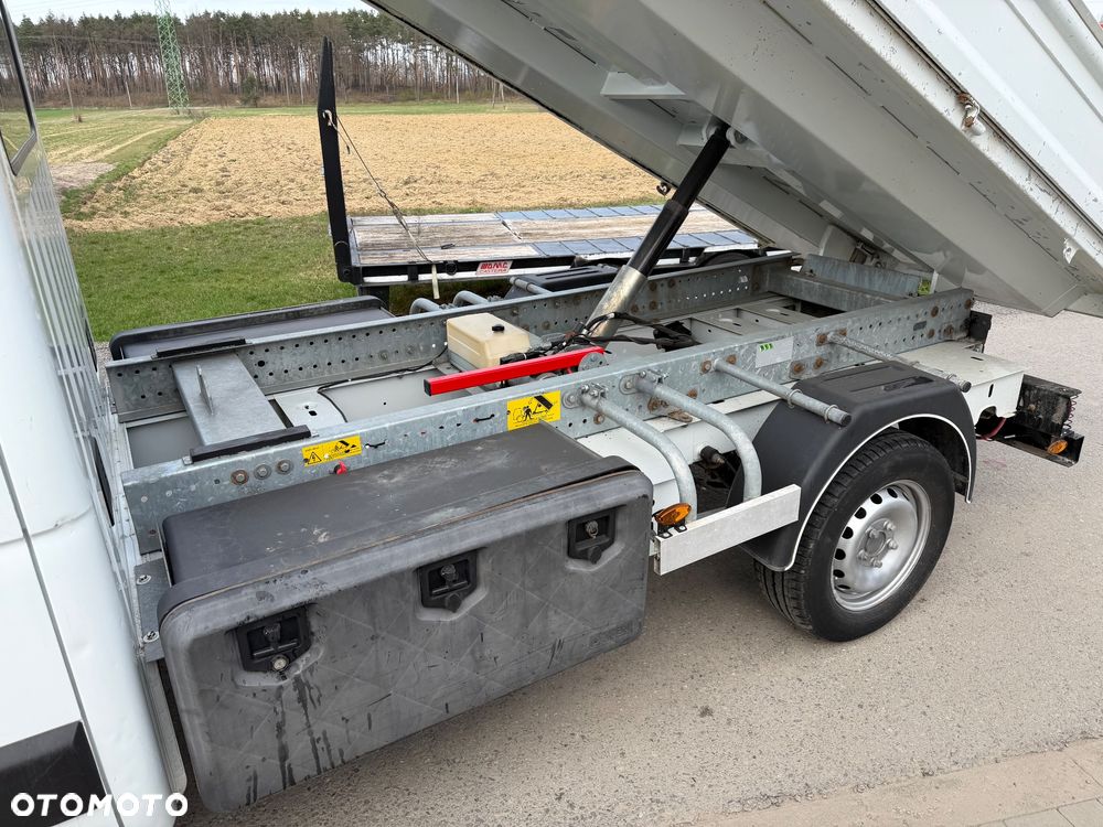 Renault Master Wywrotka Doka 7 miejsc - 11