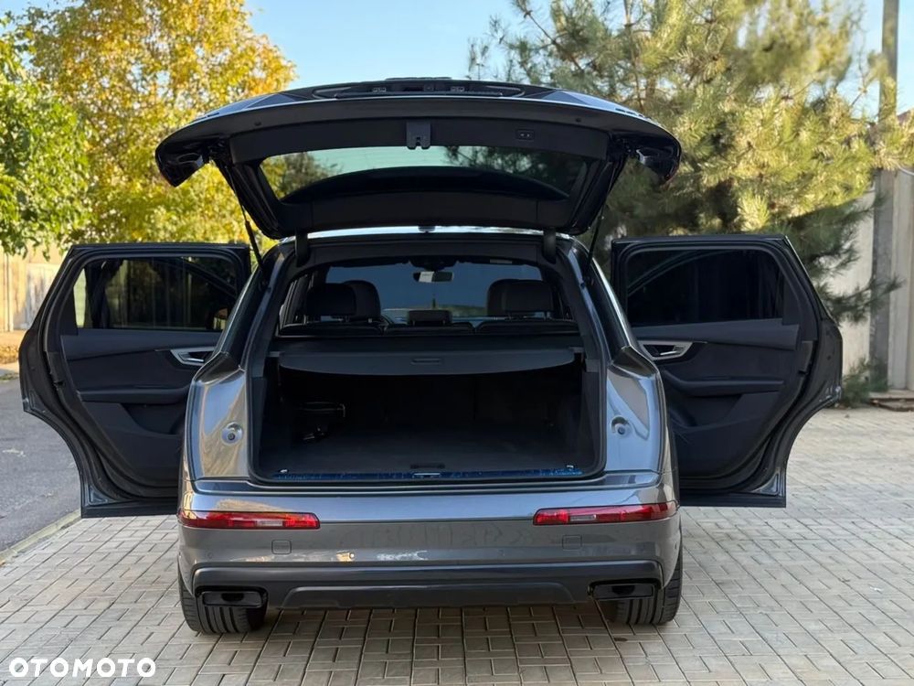 Audi Q7 - 6