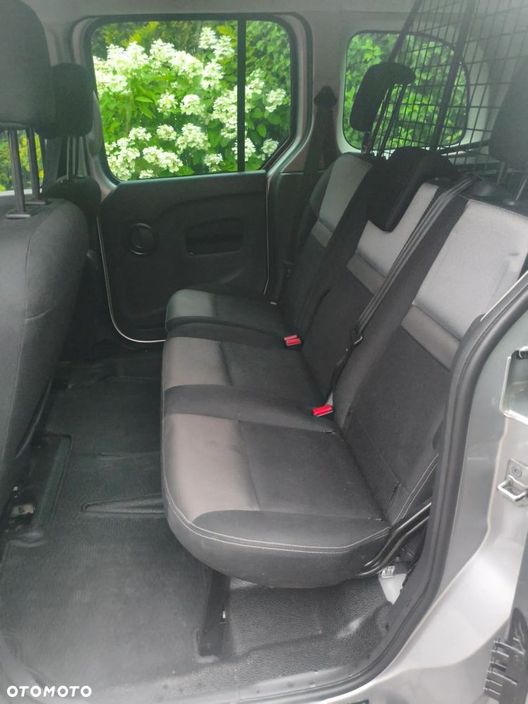 Renault Kangoo 1.5 dCi Business Eu6 - 11