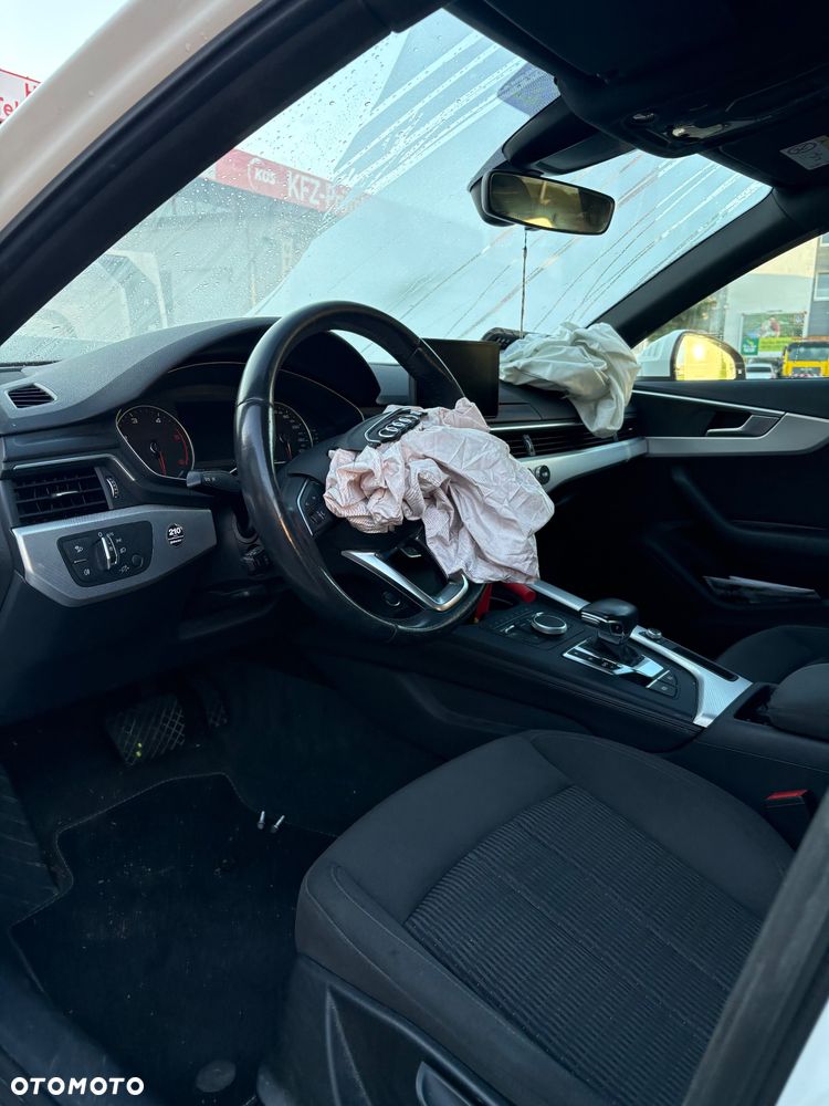 Audi A4 Limousine - 10