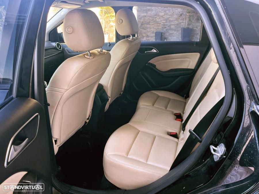 Mercedes-Benz B 180 CDI BlueEFFICIENCY - 14