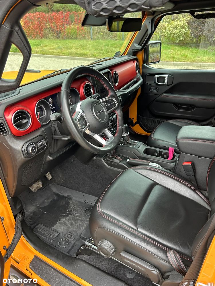 Jeep Wrangler - 10