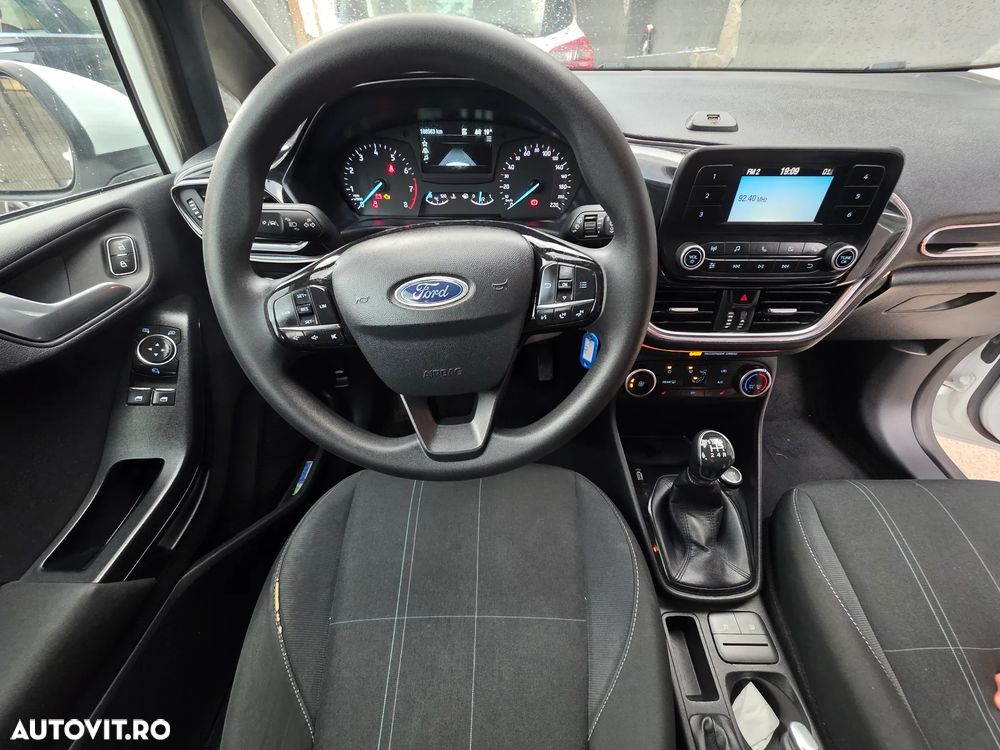Ford Fiesta - 2