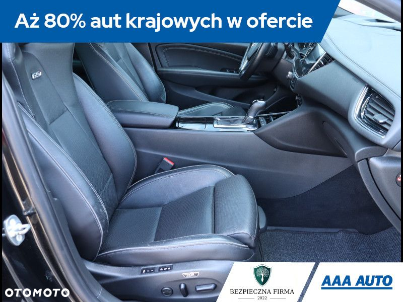 Opel Insignia - 10