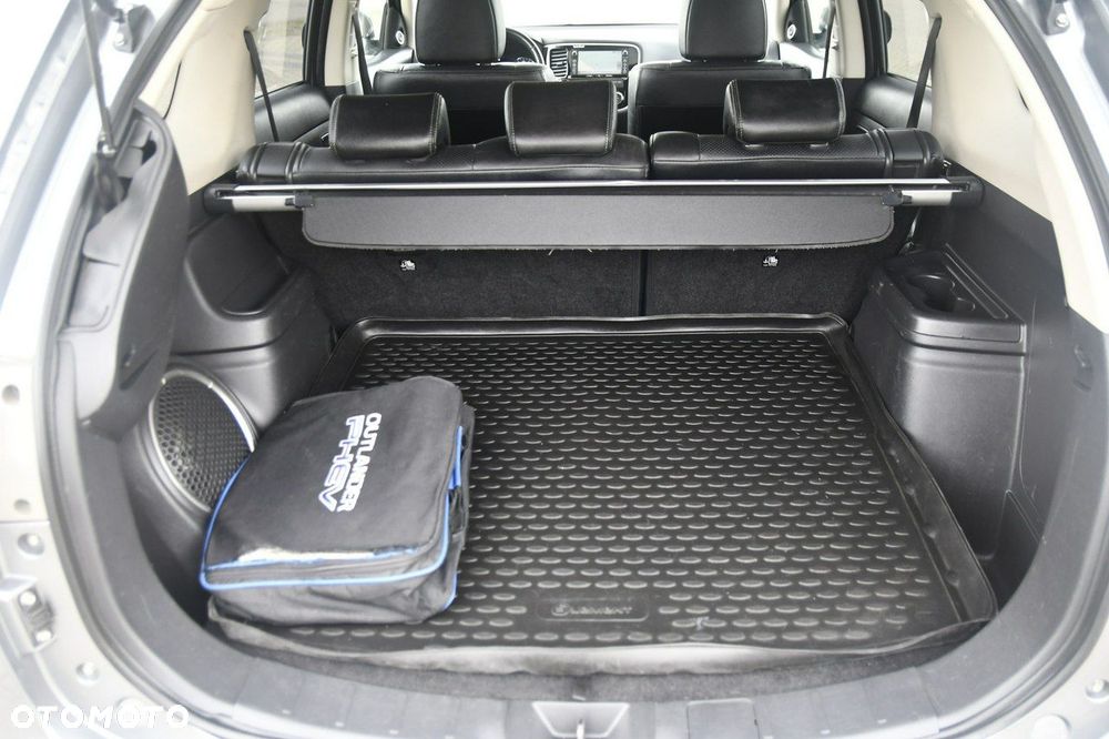 Mitsubishi Outlander - 20