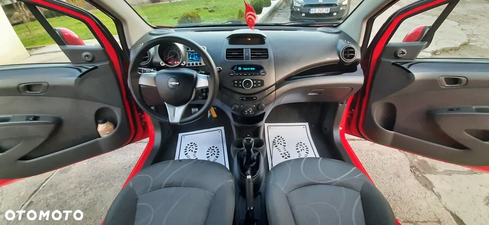 Chevrolet Spark - 35
