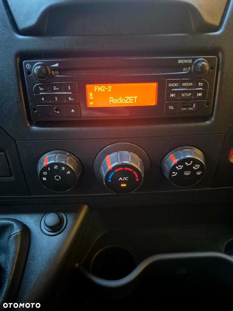 Renault Master - 24