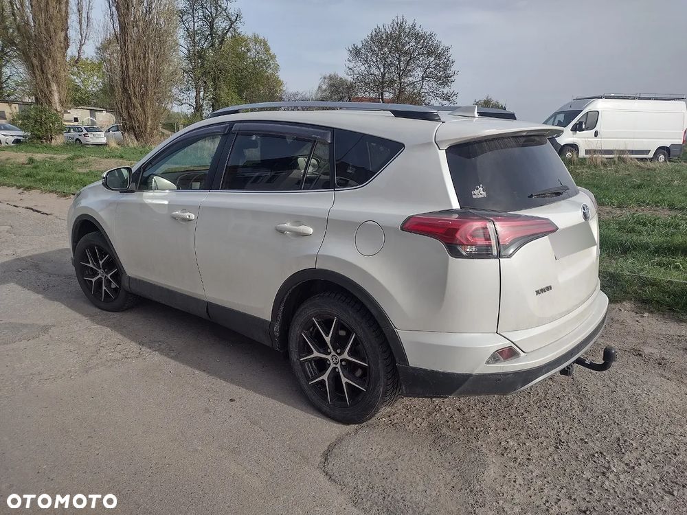 Toyota RAV4 2.0 D-4D Premium 4x2 - 3