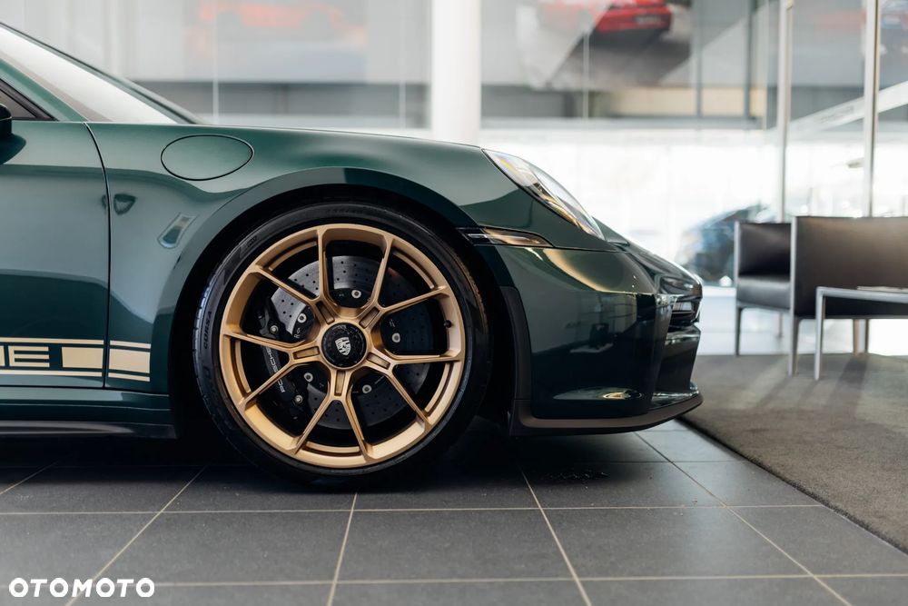 Porsche 911 GT3 Touring PDK - 27