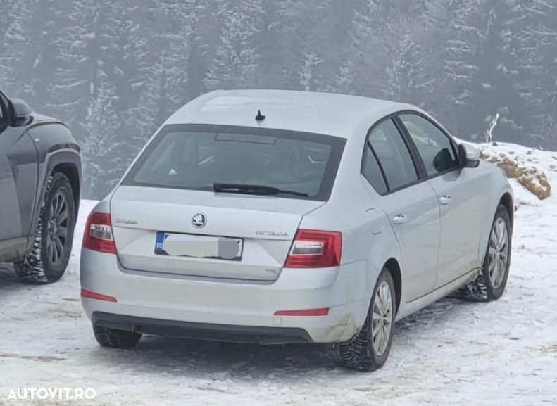 Skoda Octavia 1.6 TDI AMBITION DSG - 13