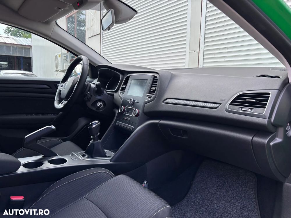 Renault Megane BLUE dCi 115 ZEN - 28