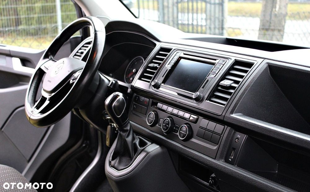 Volkswagen Transporter - 15