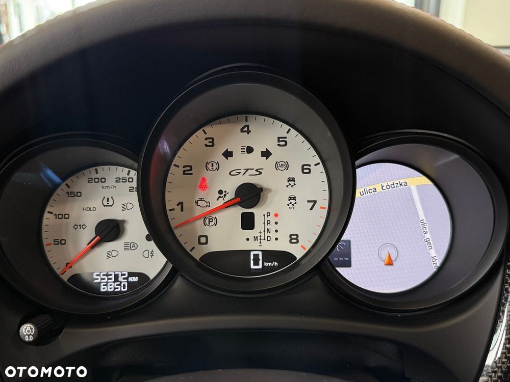 Porsche Macan - 37