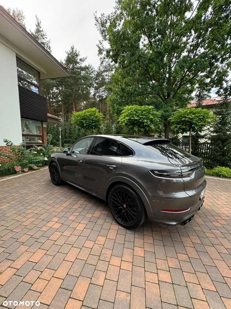 Porsche Cayenne - 14