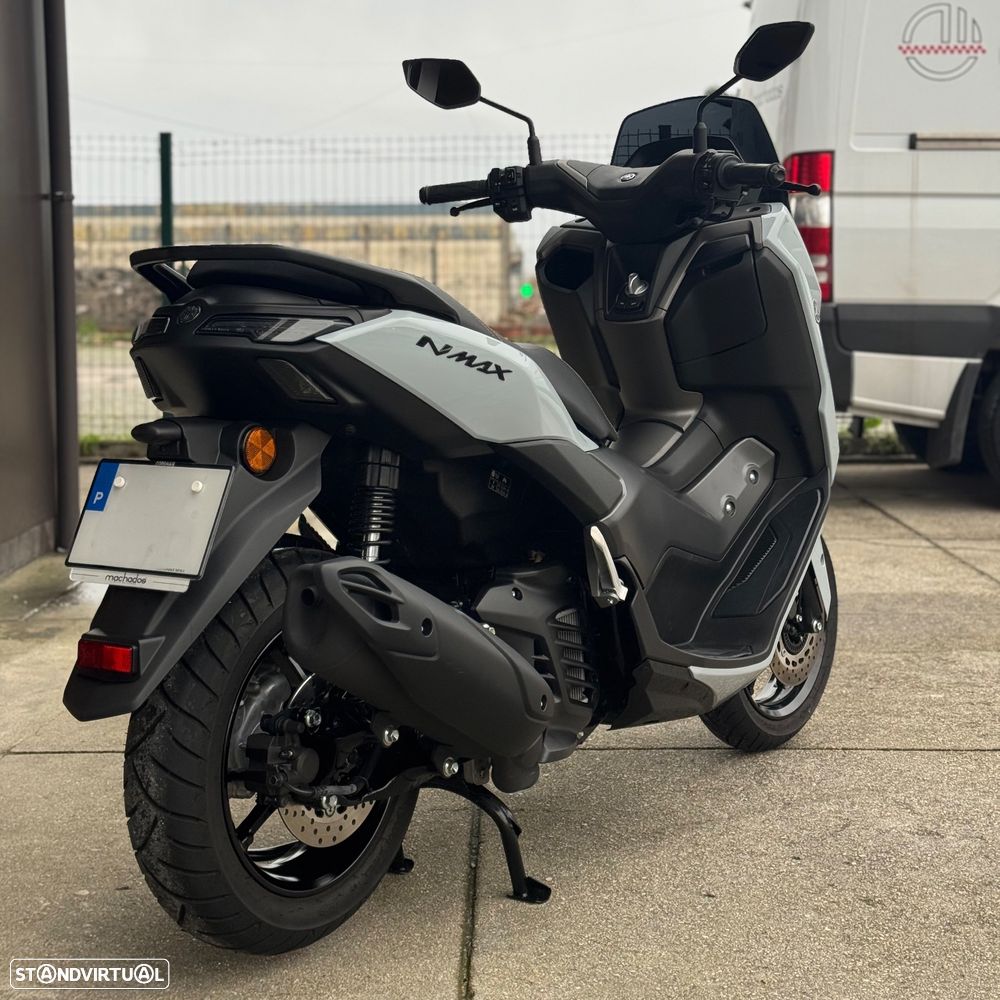 Yamaha NMAX Tech Max - 7