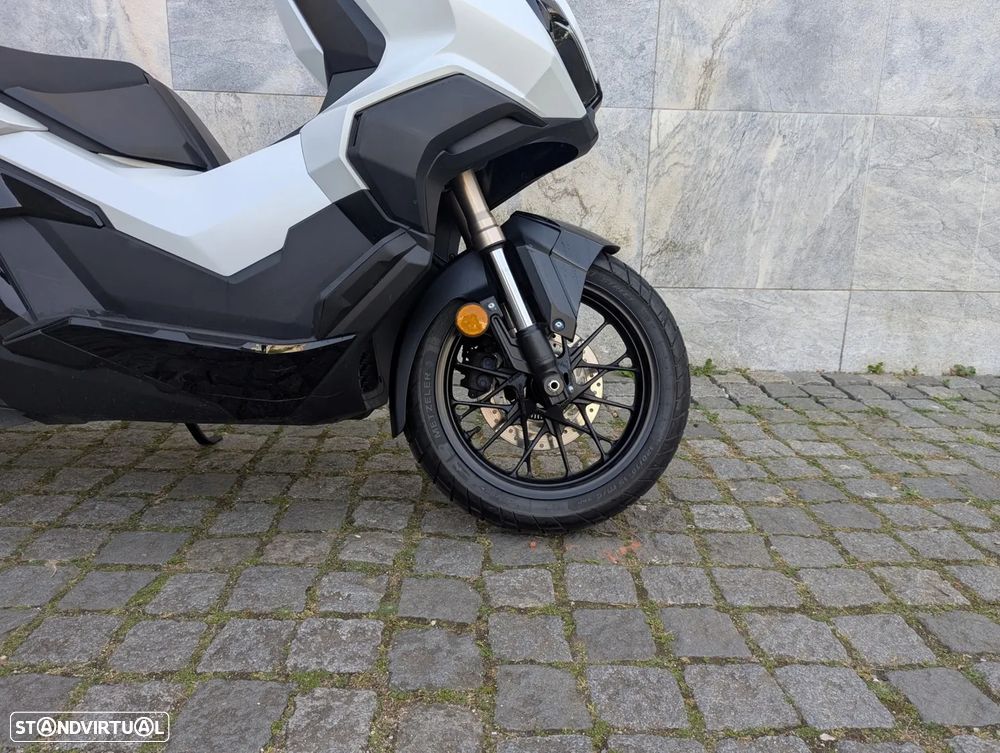 Honda ADV 350 - 7