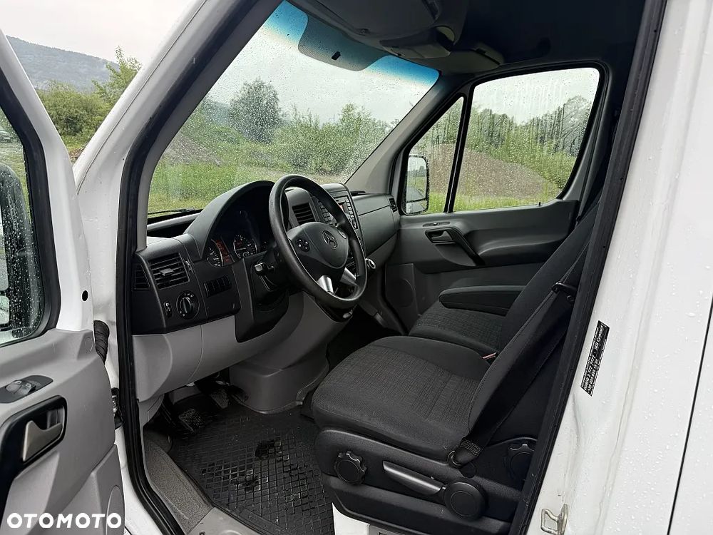 Mercedes-Benz SPRINTER - 9