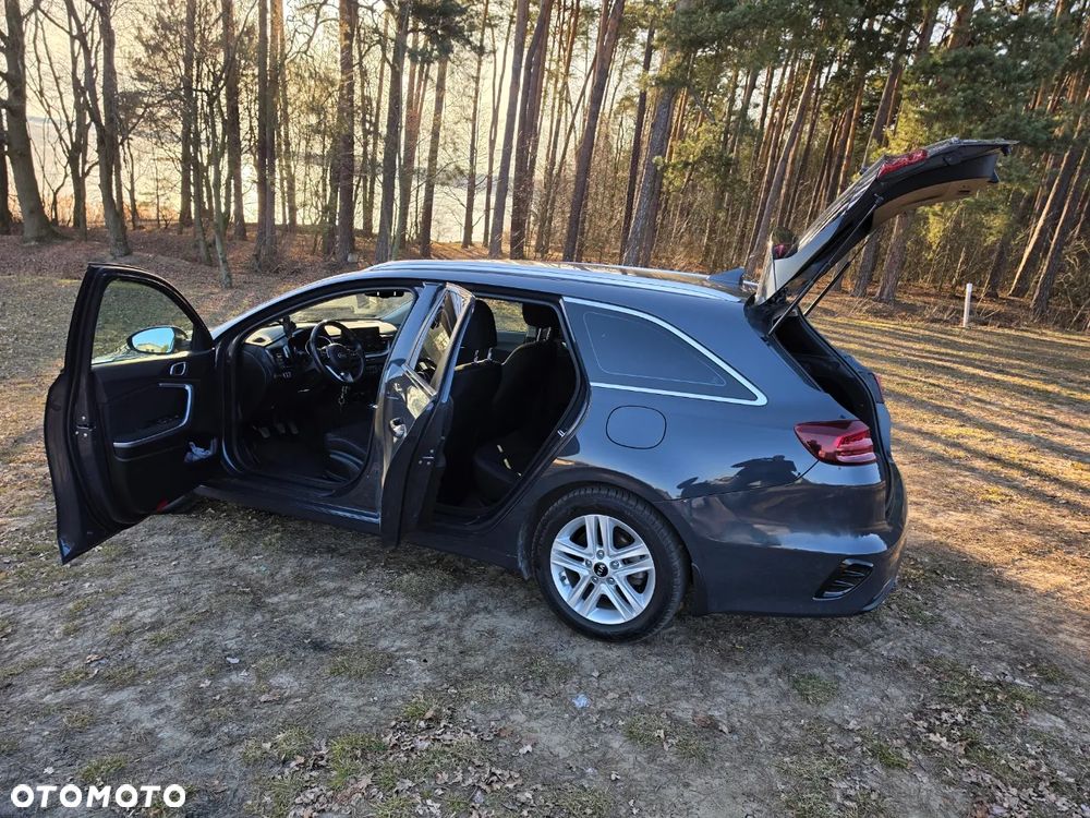 Kia Ceed - 9