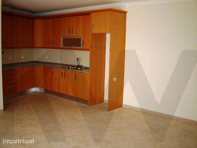 Apartamento T2 para Arrendamento no Centro da Vila da Ericeira - Grande imagem: 3/15
