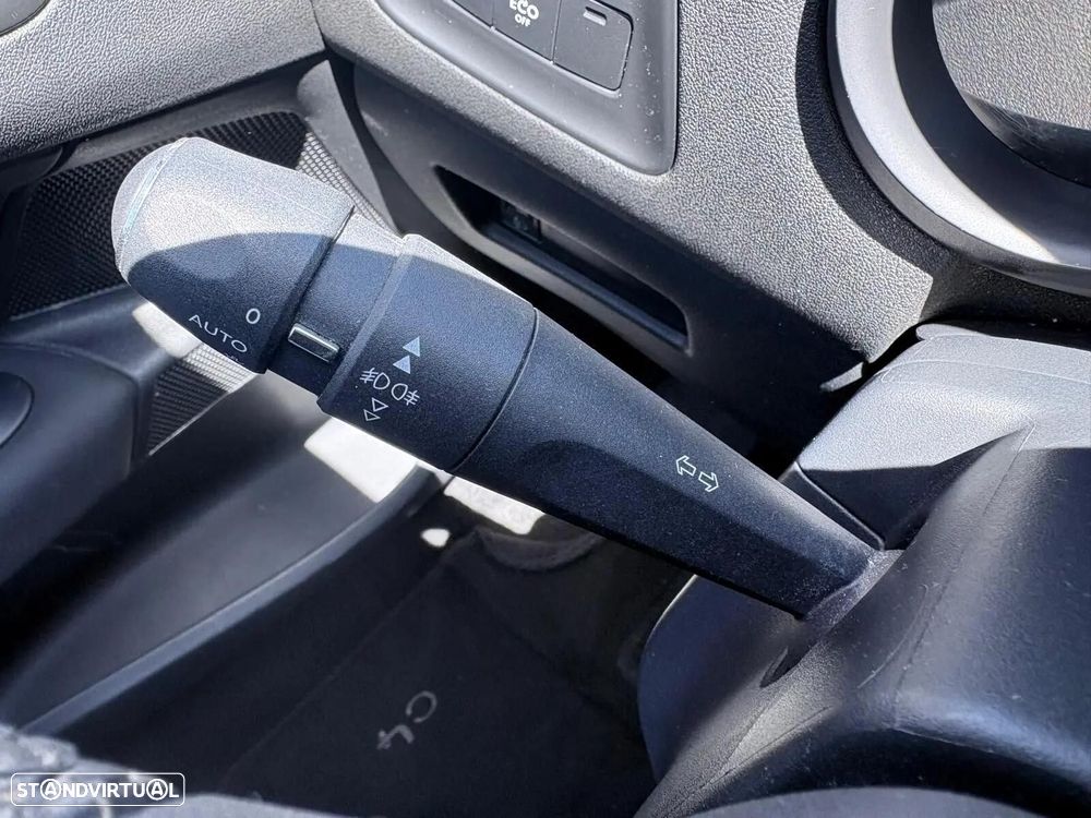 Citroën C4 1.6 BlueHDi Feel EAT6 - 42