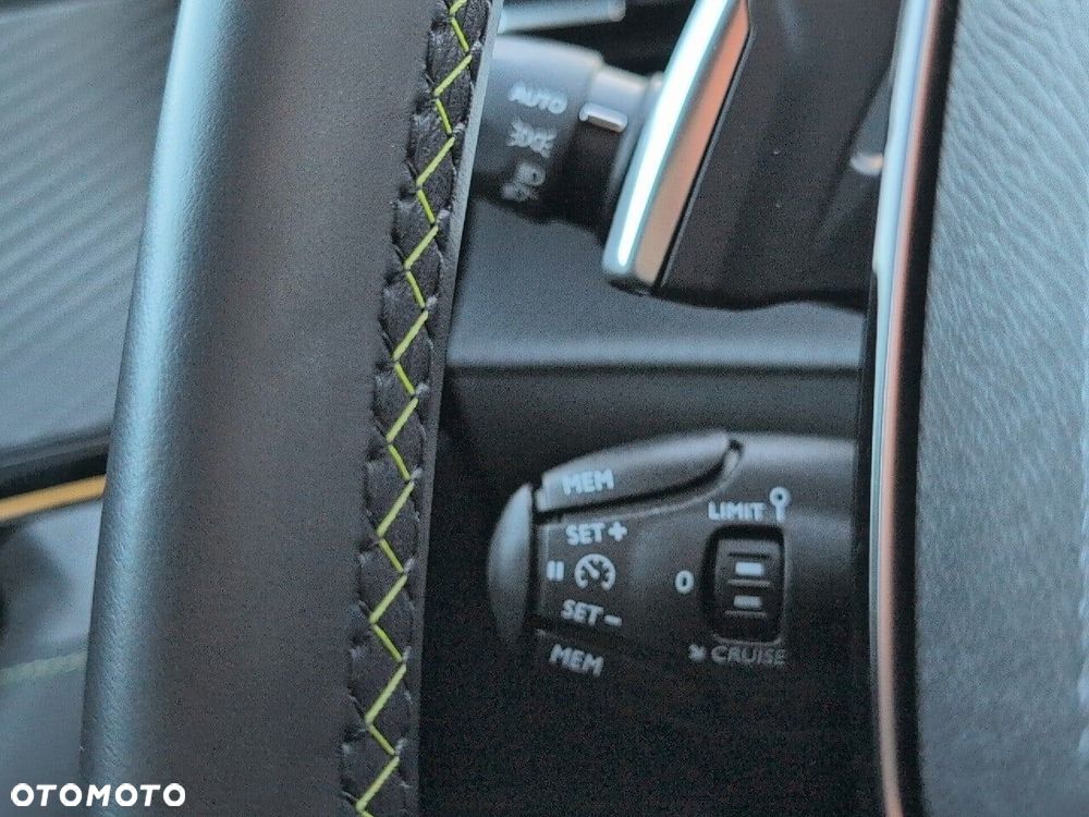 Peugeot 2008 1.2 PureTech GT S&S EAT8 - 27