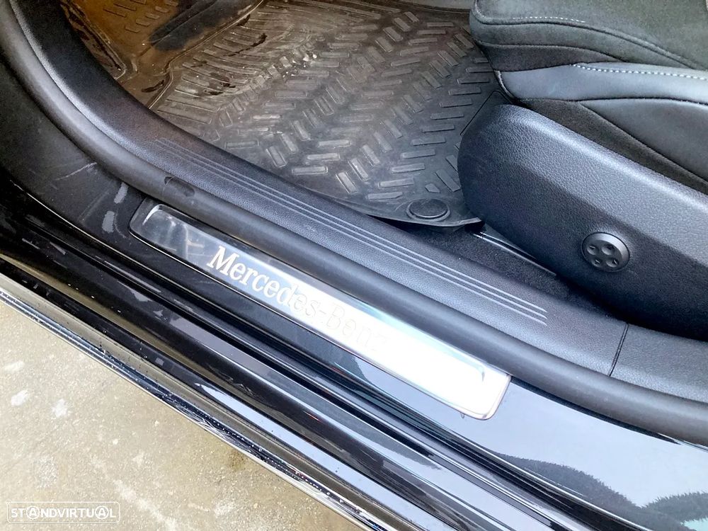 Mercedes-Benz E 300 e AMG Line - 21