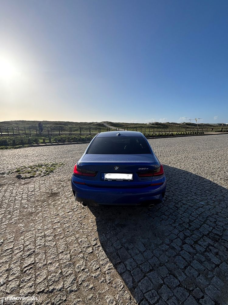 BMW 330 e Pack Desportivo M Auto - 6