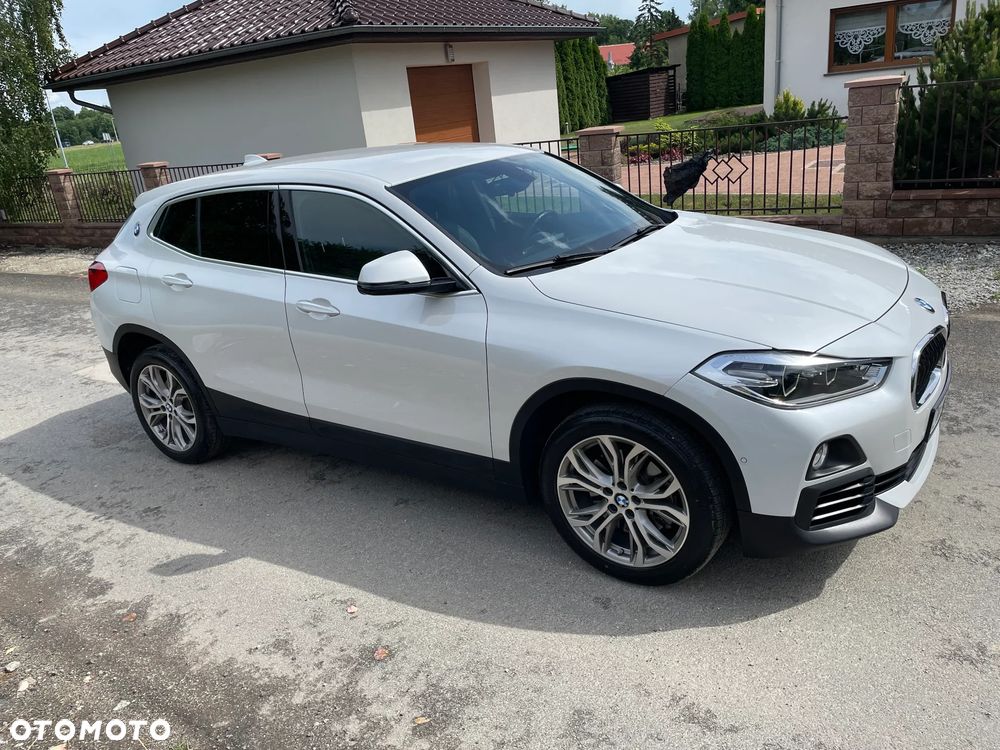 BMW X2 sDrive20i Advantage Plus - 1