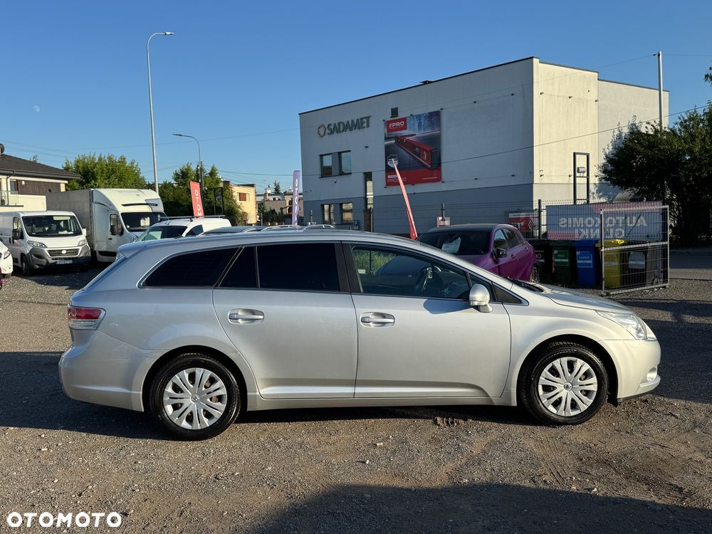 Toyota Avensis 1.8 Luna EU5 - 14