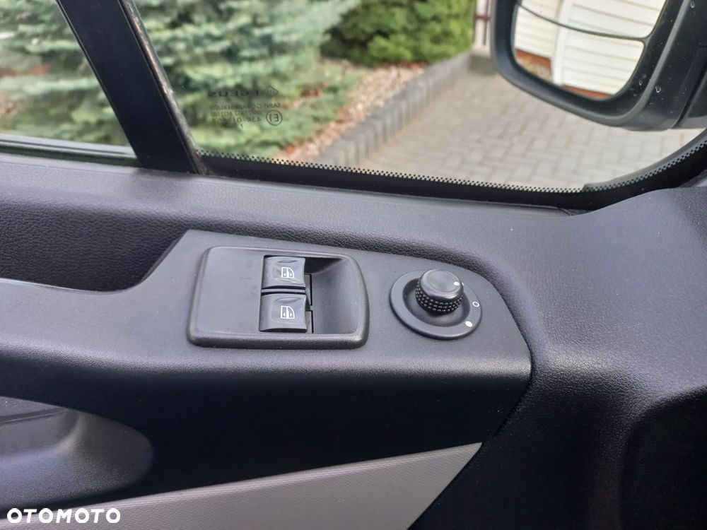 Renault Trafic - 8