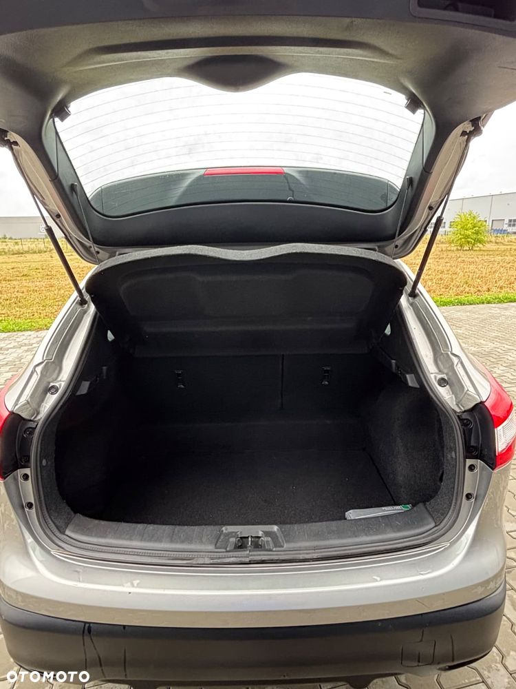 Nissan Qashqai 1.2 DIG-T Visia - 11