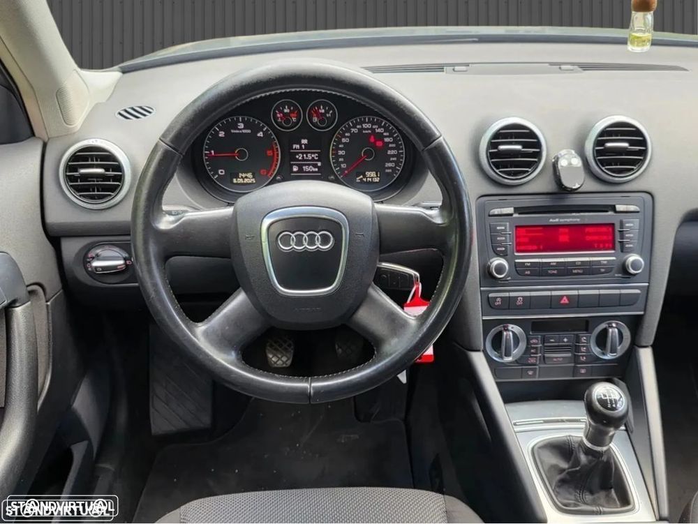 Audi A3 Sportback 2.0 TDi Attraction — fotografia 15