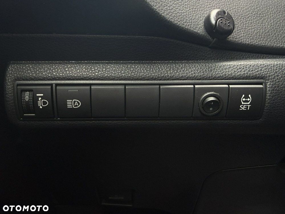 Toyota Corolla 1.5 Comfort MS - 31