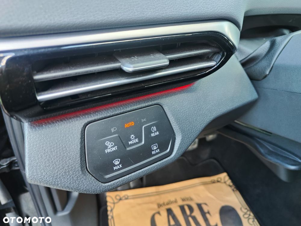 Volkswagen ID.4 - 16