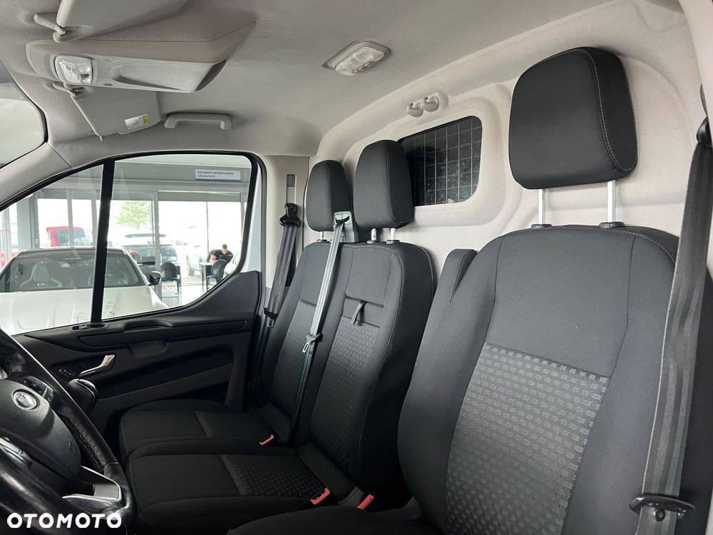 Ford Transit Custom - 19