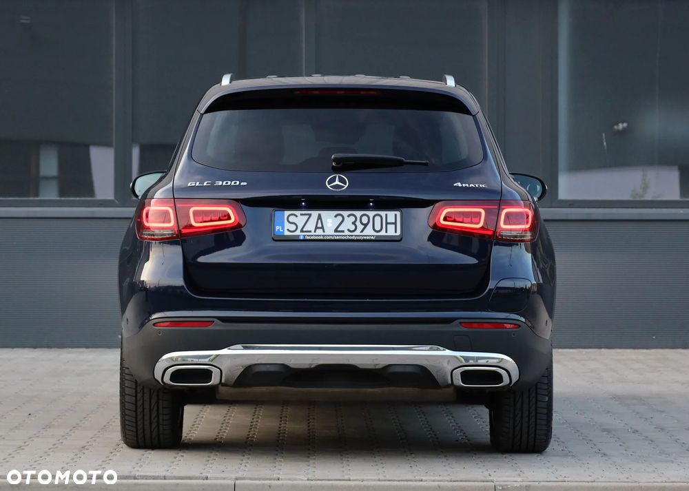 Mercedes-Benz GLC 300 e 4Matic 9G-TRONIC - 41