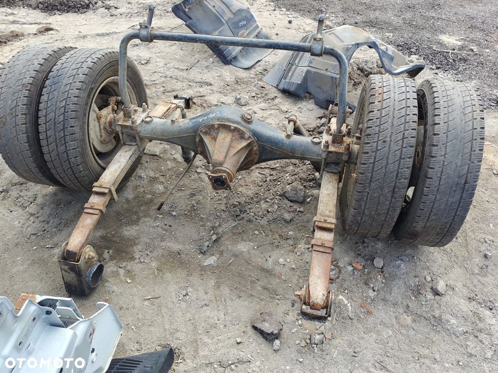 MOST TARCZE RESORY KOMPLET 3.0 TDI MITSUBISHI CANTER FUSO 2011 r 6 ŚRUB - 1