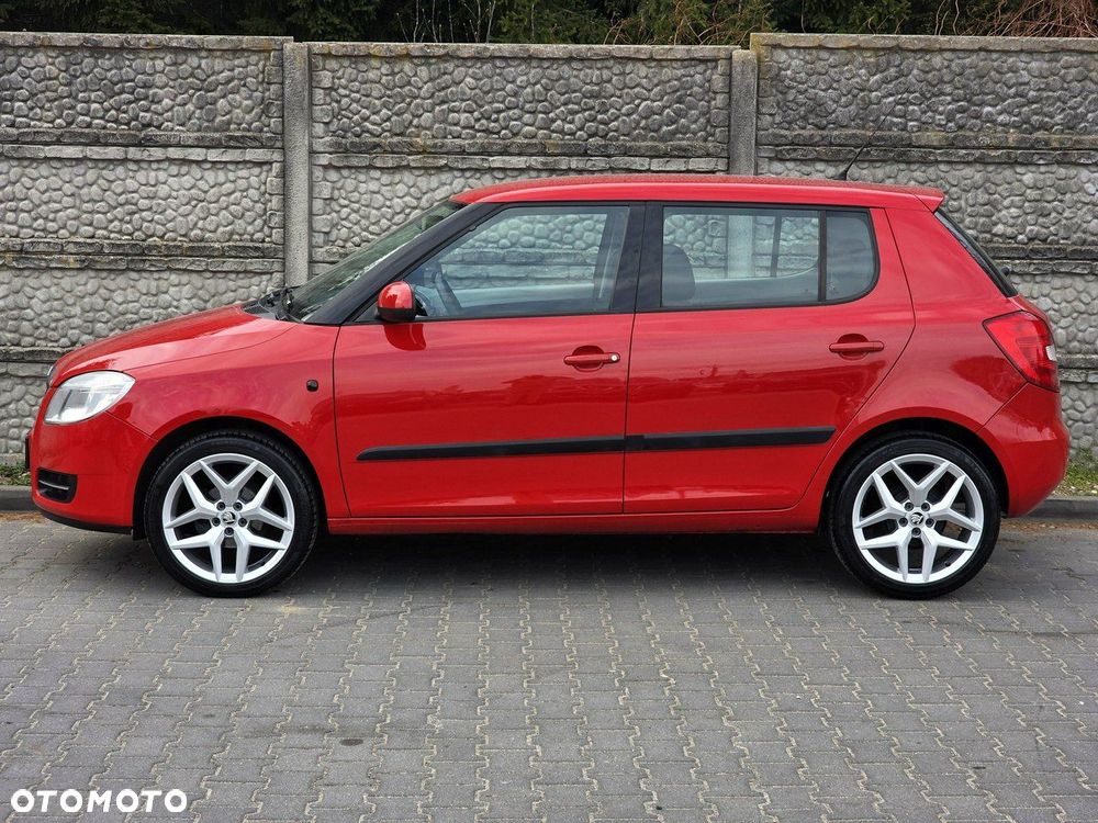 Skoda Fabia 1.2 HTP Ambition - 4