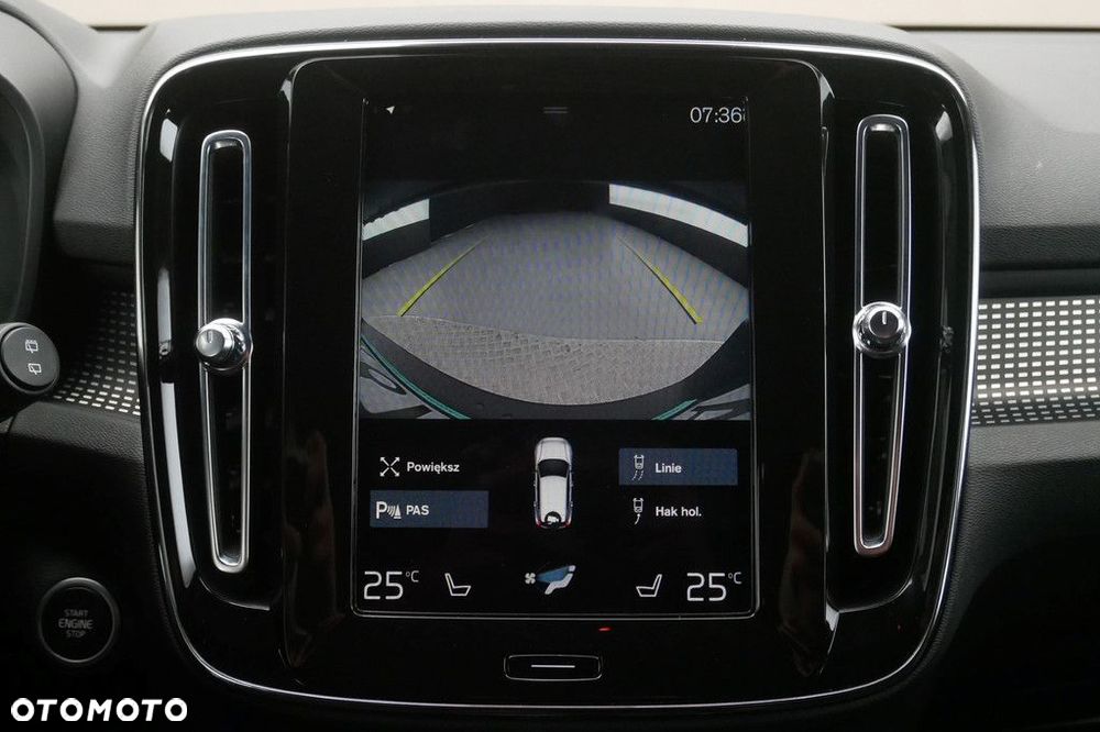 Volvo XC 40 - 22