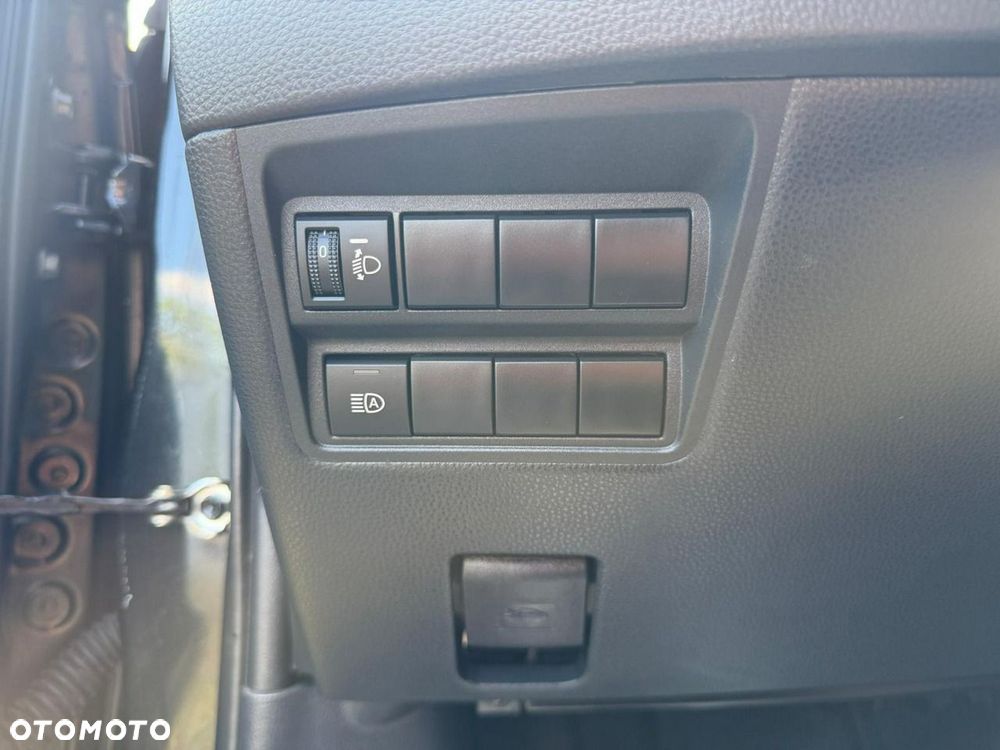 Toyota Yaris - 30