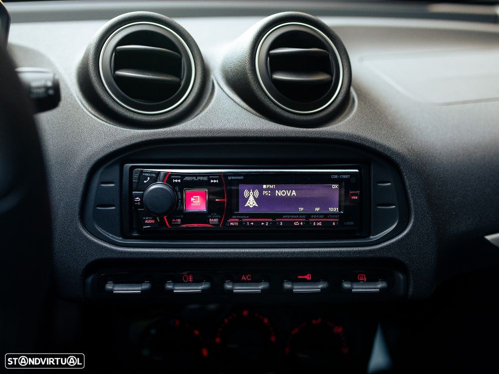 Alfa Romeo 4C 1750 TBi - 32