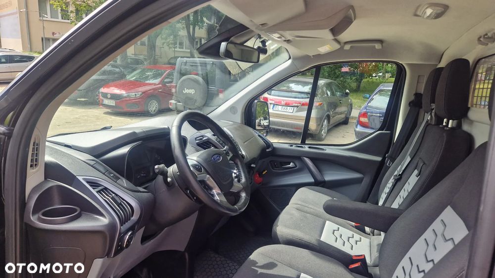 Ford TRANSIT CUSTOM - 12