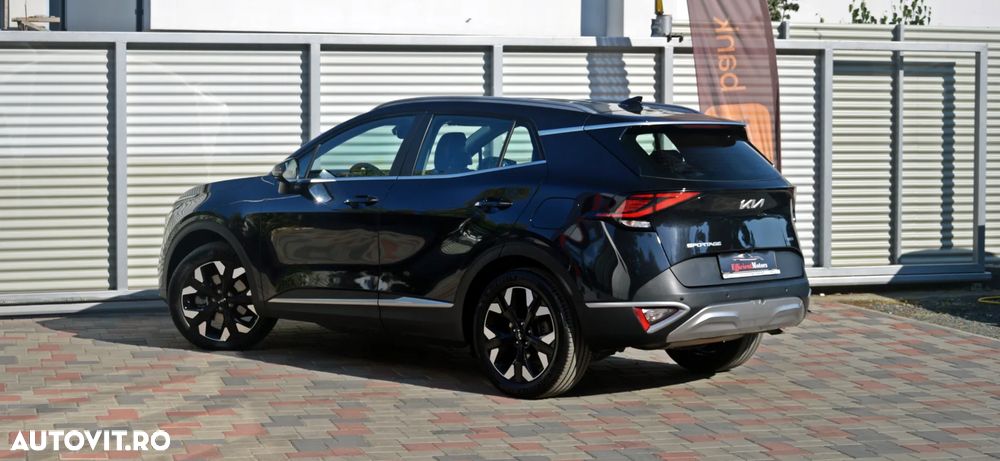 Kia Sportage 1.6 T-GDI PHEV 6AT 4x4 Business Line - 16