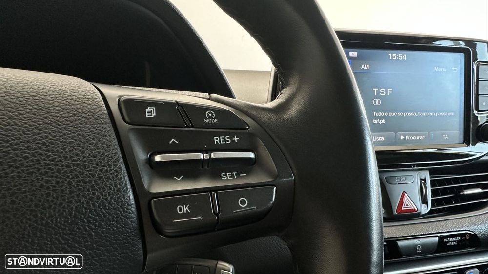 Hyundai i30 1.6 CRDI Blue Comfort AC Auto+J17 - 7