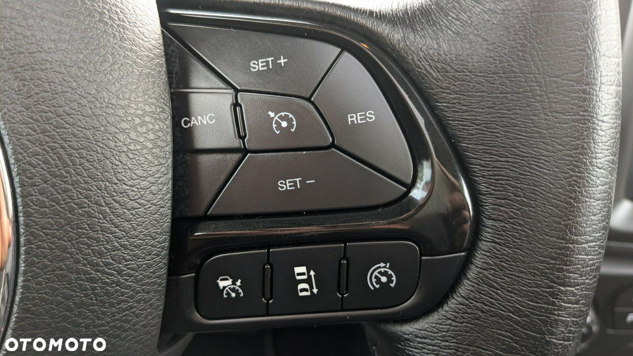 Jeep Renegade - 27