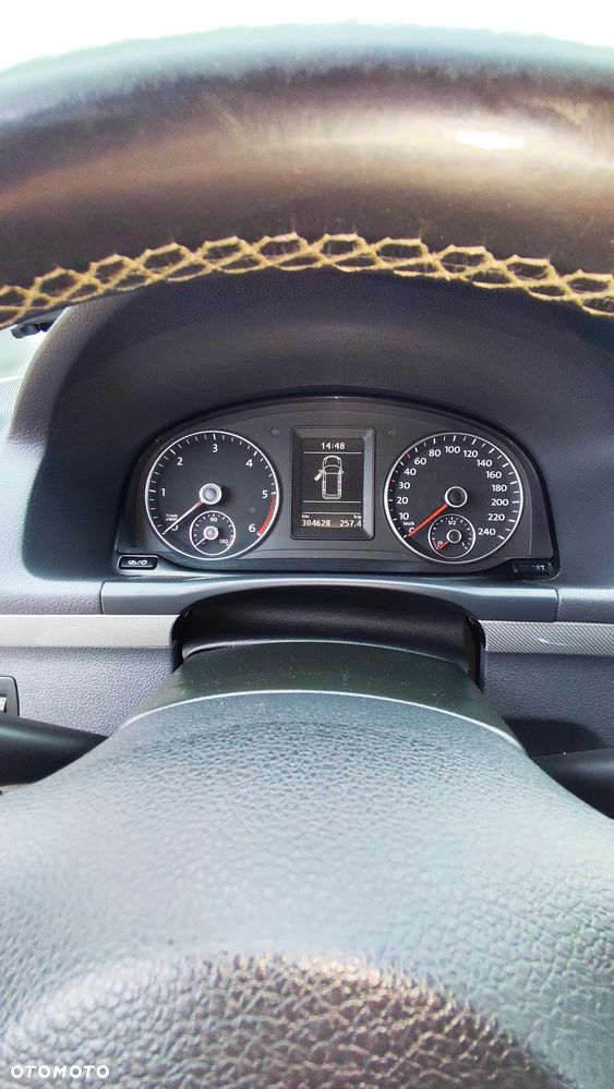 Volkswagen Touran 2.0 TDI DPF BlueMotion Technology DSG MATCH - 13