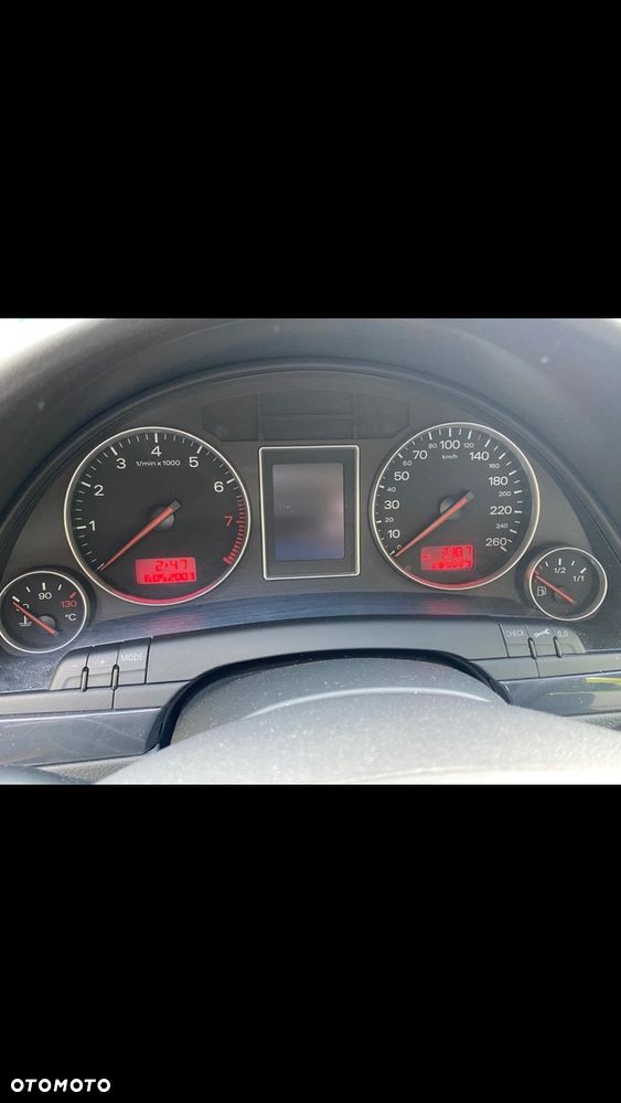 Audi A4 Limousine - 12