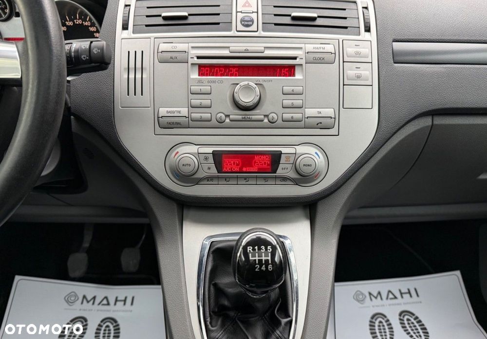 Ford Kuga 2.0 TDCi 4x4 Titanium - 21