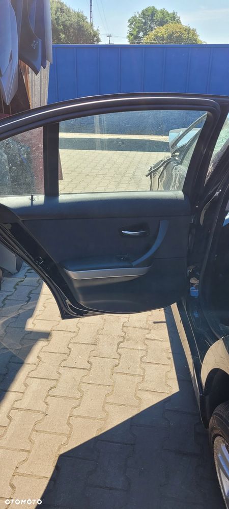 Na części BMW E90 2,0 D - 6