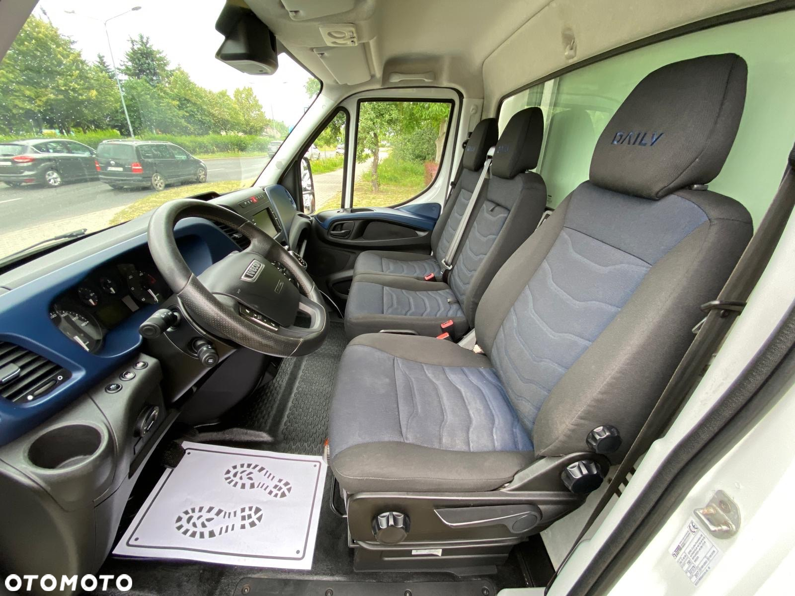 Iveco DAILY 36-160 HI-MATIC CHŁODNIA THERMO KING V300 WINDA ZEPRO - 33